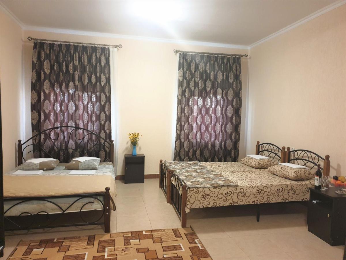 Guest House Lykhny 加格拉 外观 照片